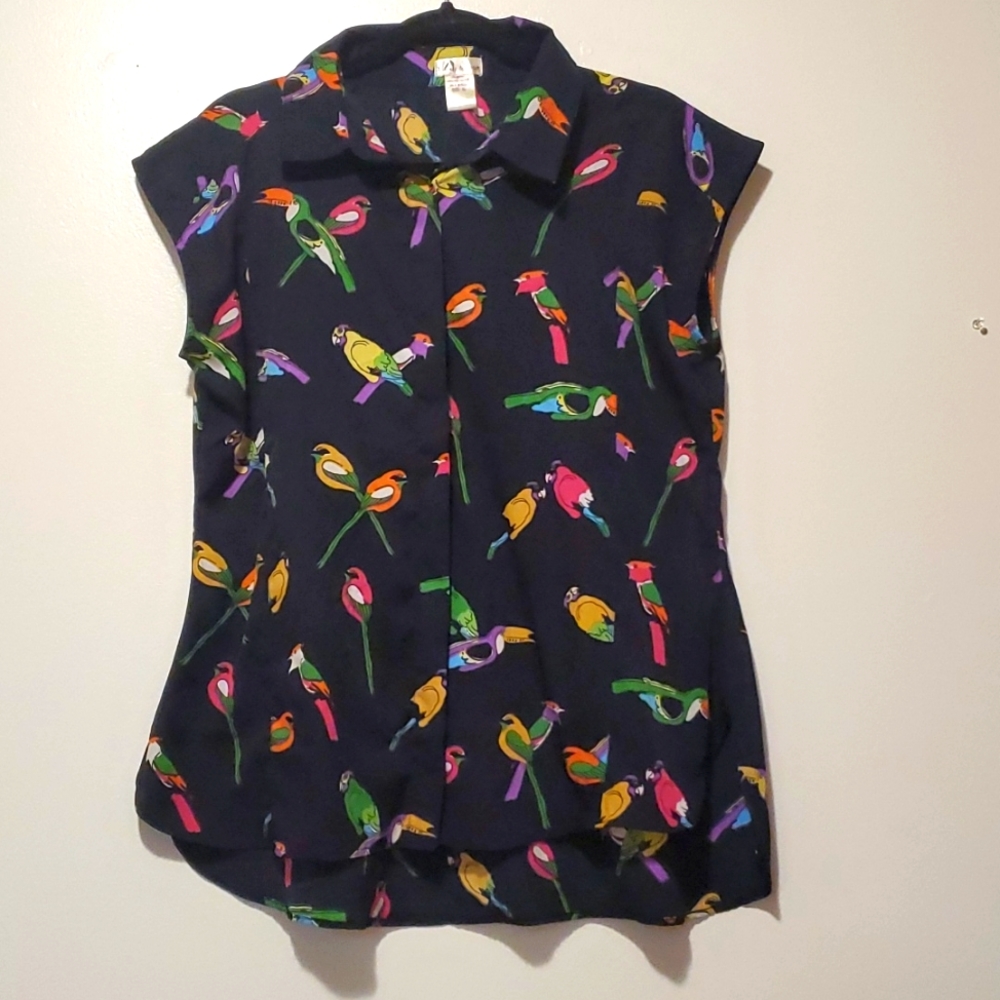 Lucky and Coco Bird print top